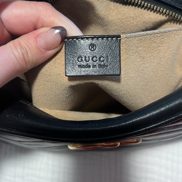 Gucci GG MARMONT SMALL SHOULDER BAG - Picture 4 of 5
